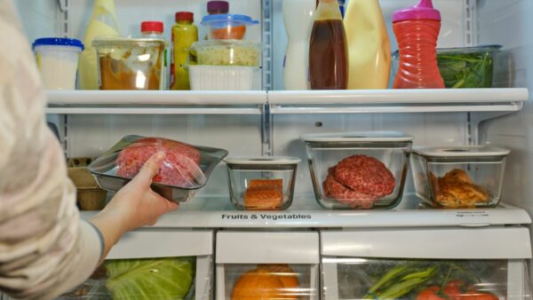 where should you store raw fish in a refrigerator