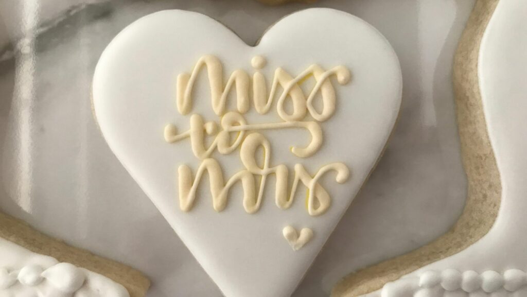 Bridal Shower Cookies Delicious Treats For The Perfect Celebration   Image1 110 1024x577 