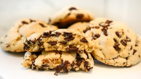 chocolate chip pecan cookies